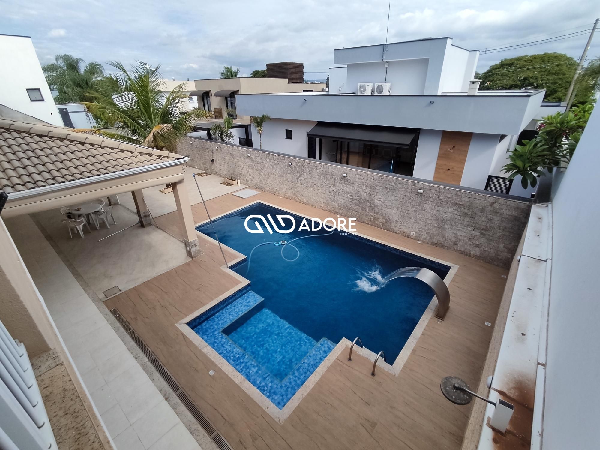 Casa de Condomínio à venda com 4 quartos, 330m² - Foto 19