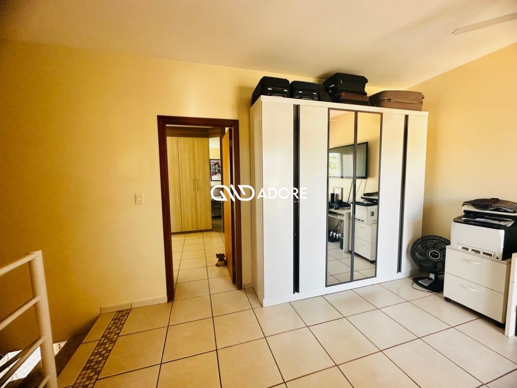 Casa de Condomínio à venda com 3 quartos, 189m² - Foto 13