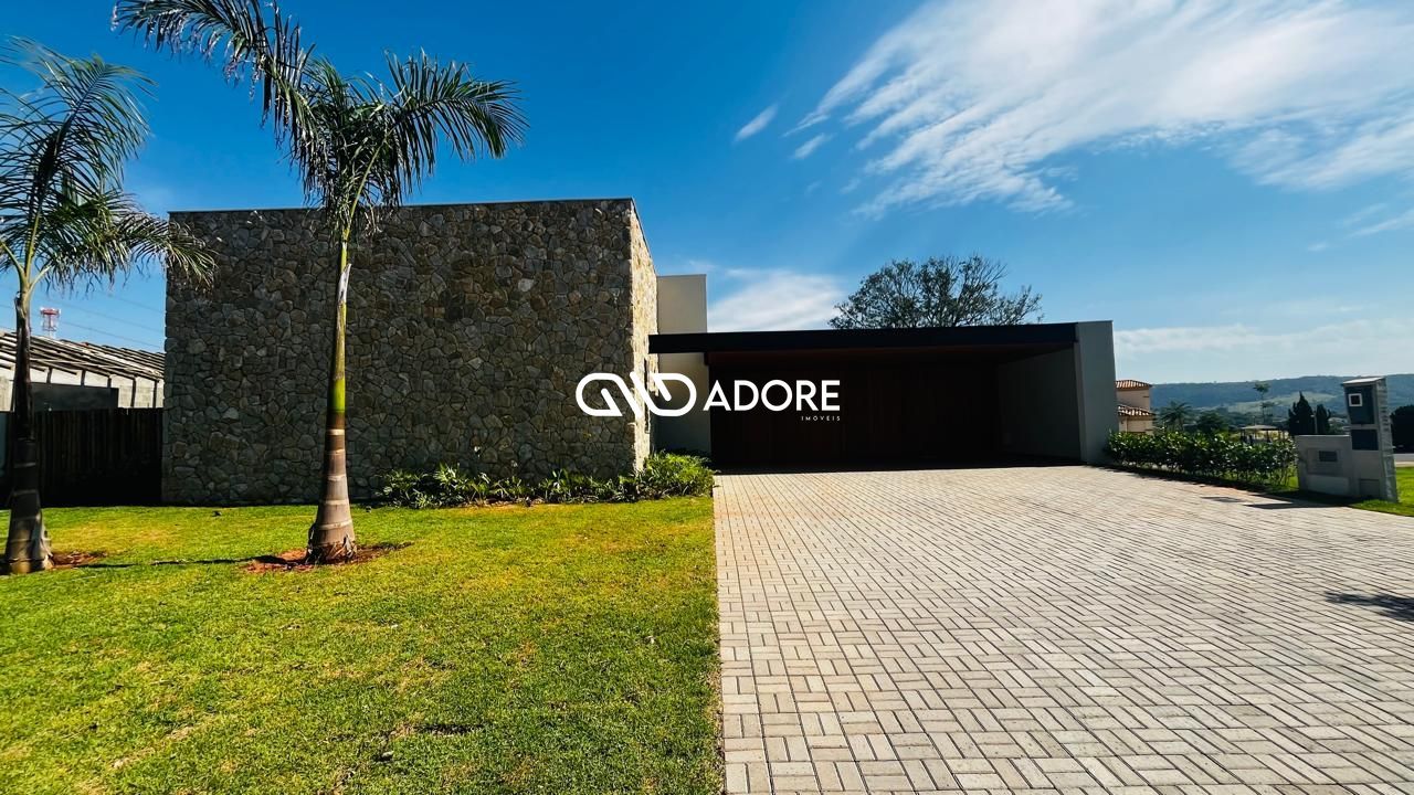 Casa de Condomínio à venda com 4 quartos, 310m² - Foto 2