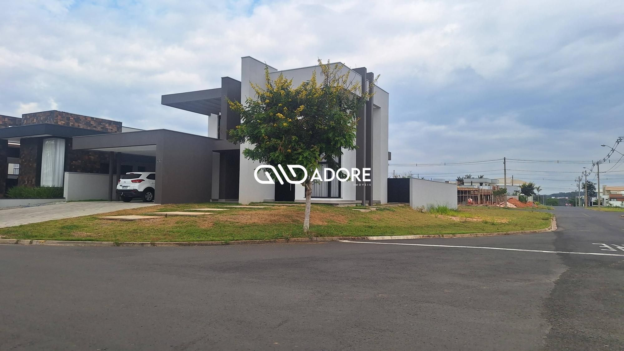 Casa de Condomínio à venda com 3 quartos, 338m² - Foto 2