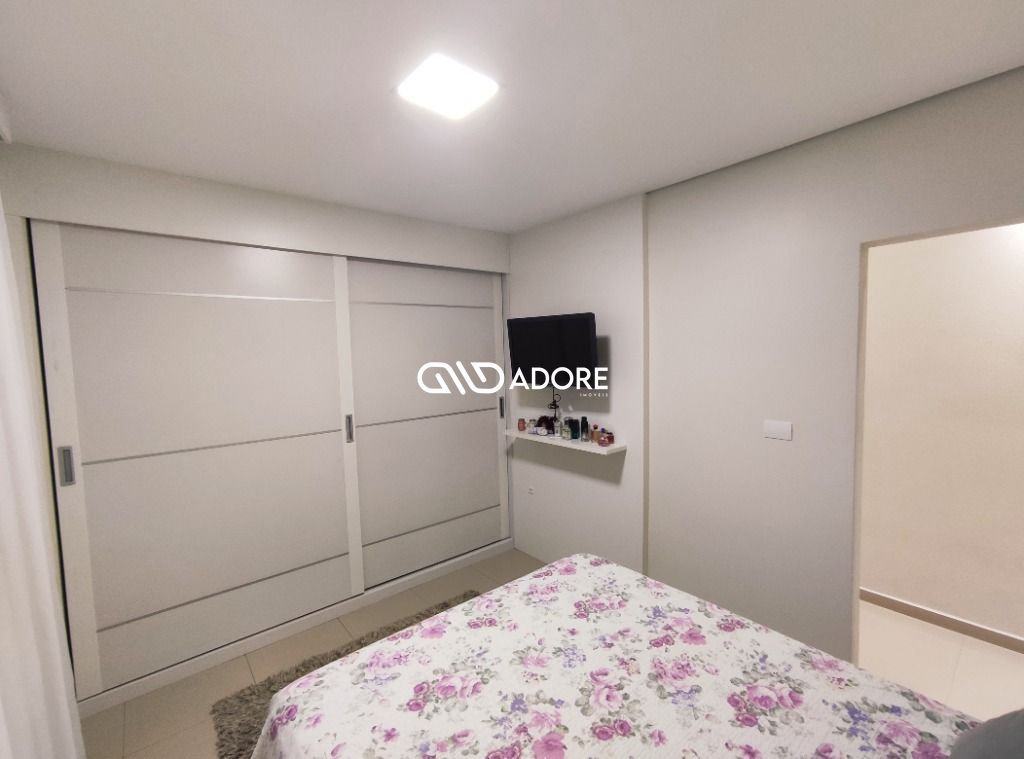 Casa à venda com 2 quartos, 80m² - Foto 15