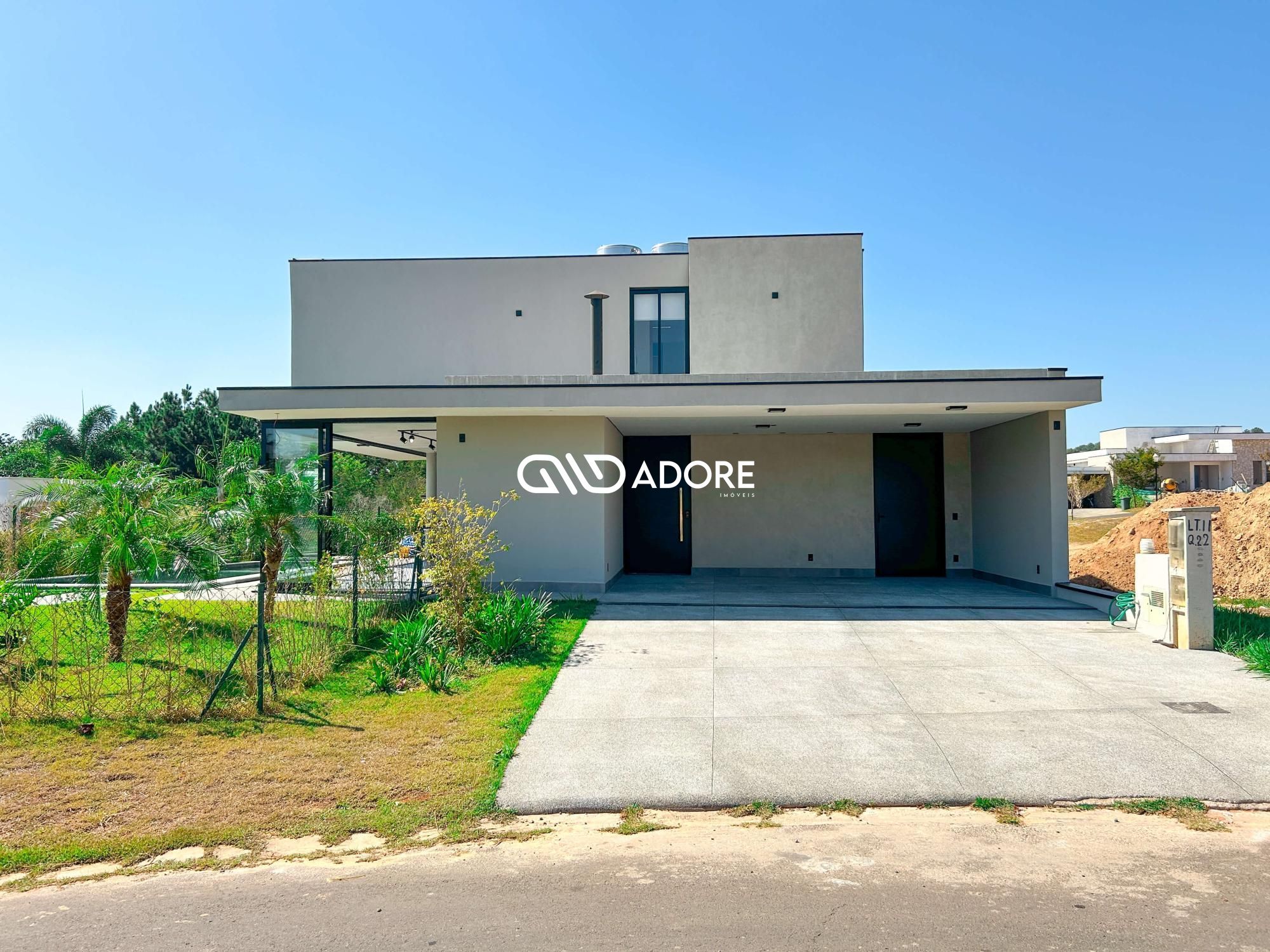 Casa de Condomínio à venda com 3 quartos, 274m² - Foto 1