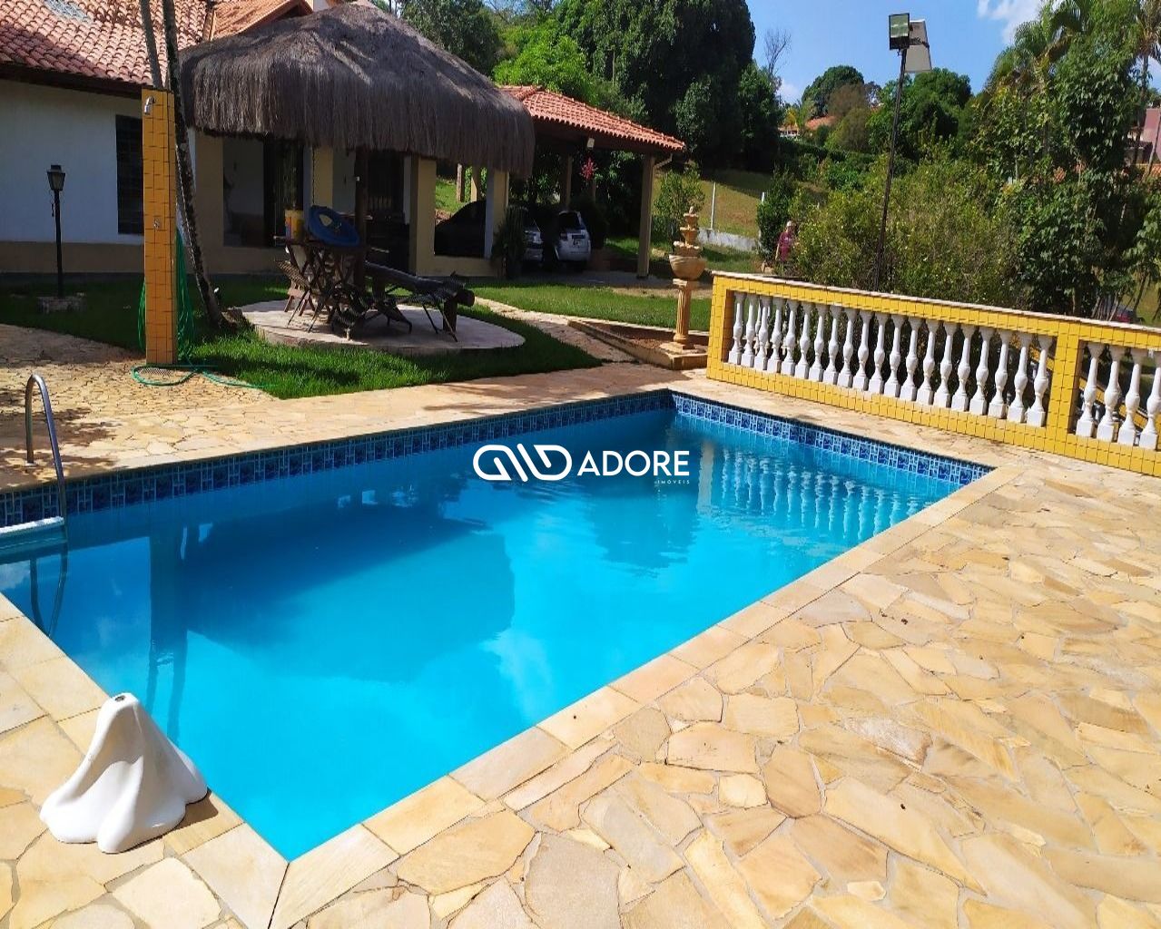 Casa de Condomínio à venda com 4 quartos, 395m² - Foto 1