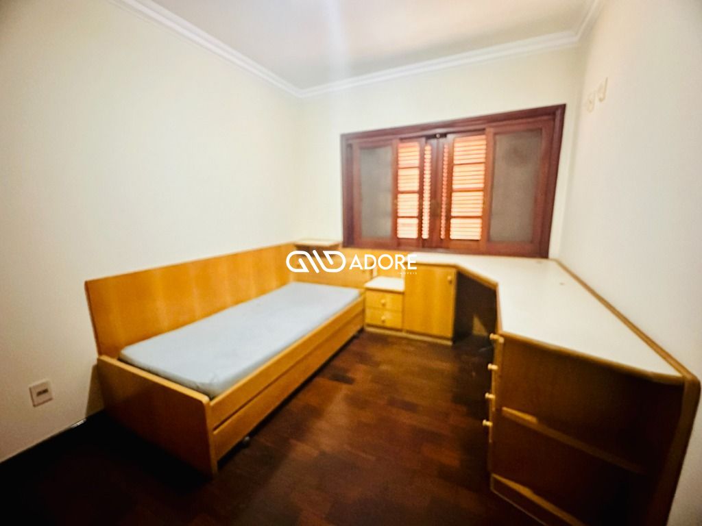 Casa de Condomínio à venda com 4 quartos, 300m² - Foto 13