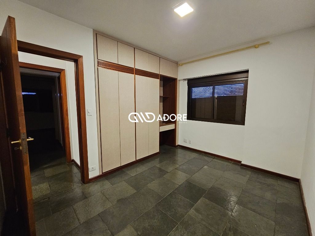 Apartamento para alugar com 3 quartos, 130m² - Foto 20