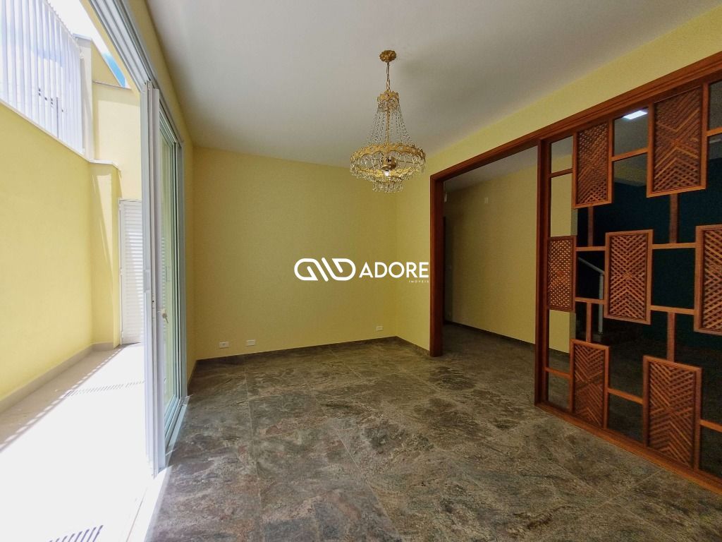 Casa à venda com 3 quartos, 288m² - Foto 25