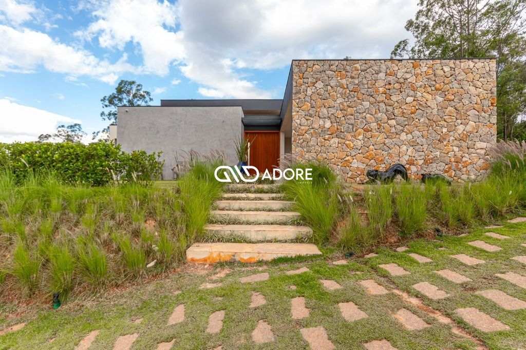 Casa de Condomínio à venda e aluguel com 5 quartos, 554m² - Foto 4