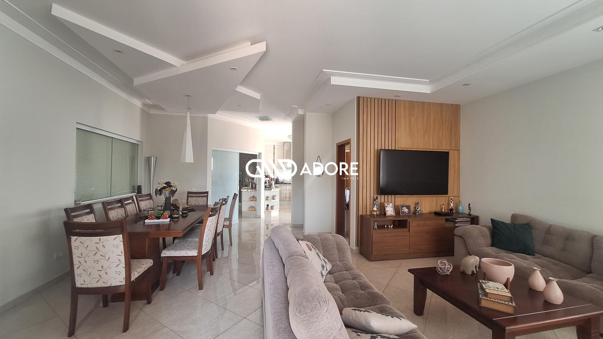 Casa de Condomínio à venda com 3 quartos, 360m² - Foto 2