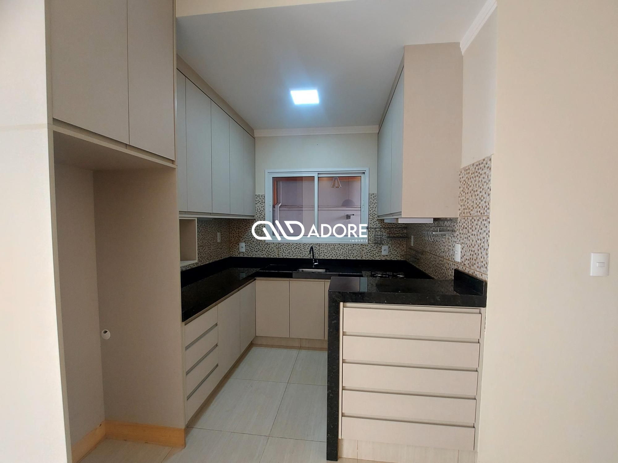 Casa de Condomínio para alugar com 3 quartos, 110m² - Foto 4