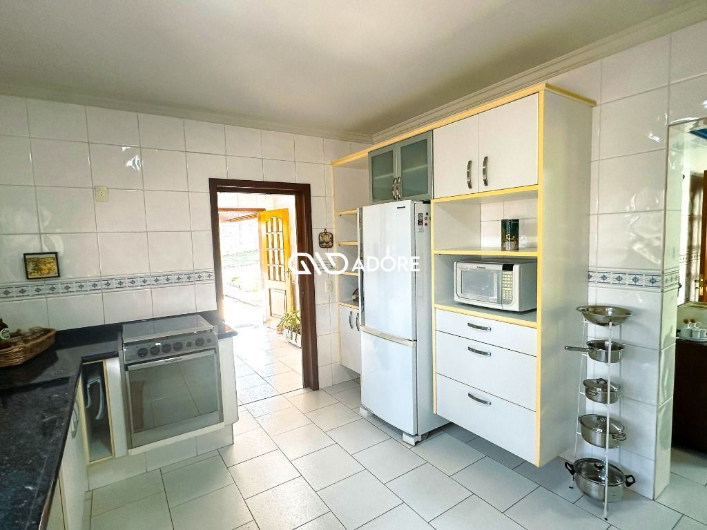 Casa de Condomínio à venda com 3 quartos, 600m² - Foto 13