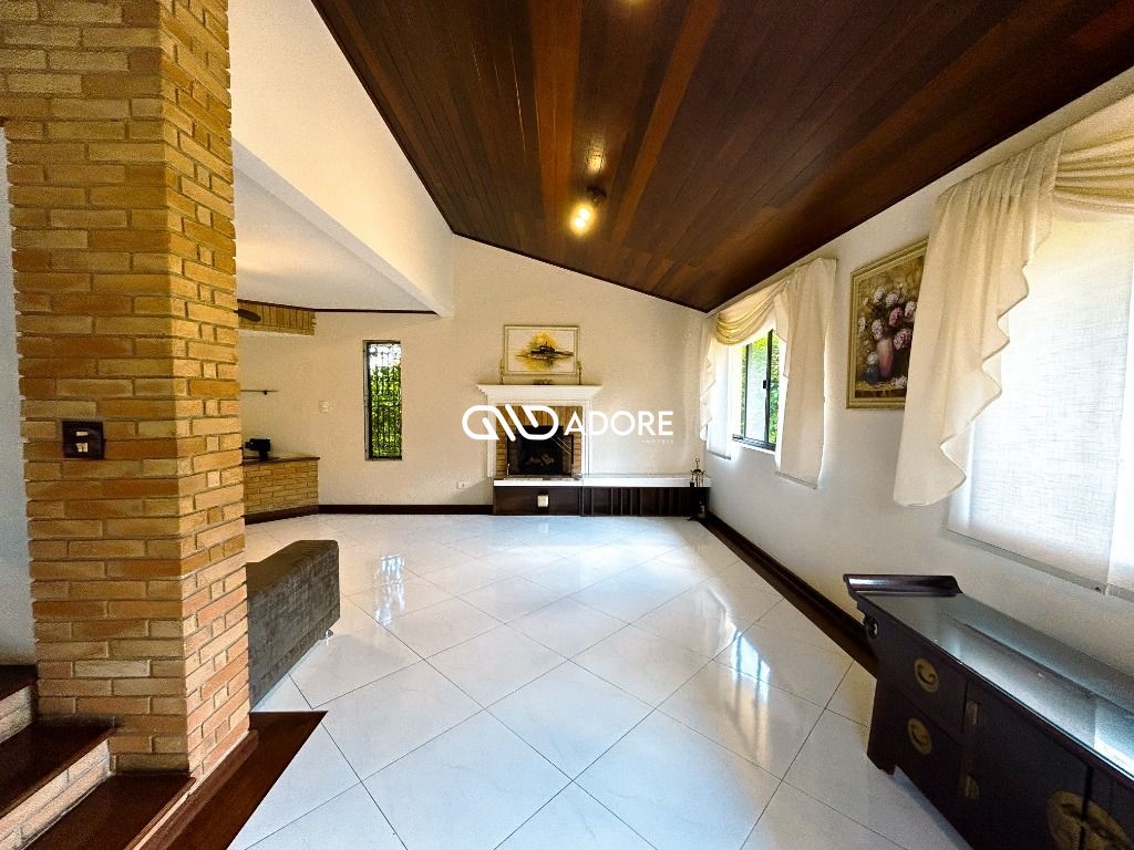 Casa de Condomínio à venda com 4 quartos, 400m² - Foto 4