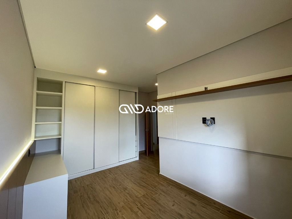 Casa de Condomínio à venda com 3 quartos, 220m² - Foto 22