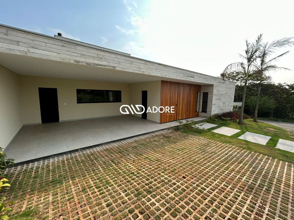 Casa de Condomínio à venda com 4 quartos, 371m² - Foto 1