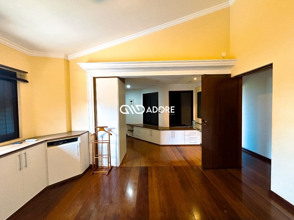 Casa de Condomínio à venda com 4 quartos, 400m² - Foto 32