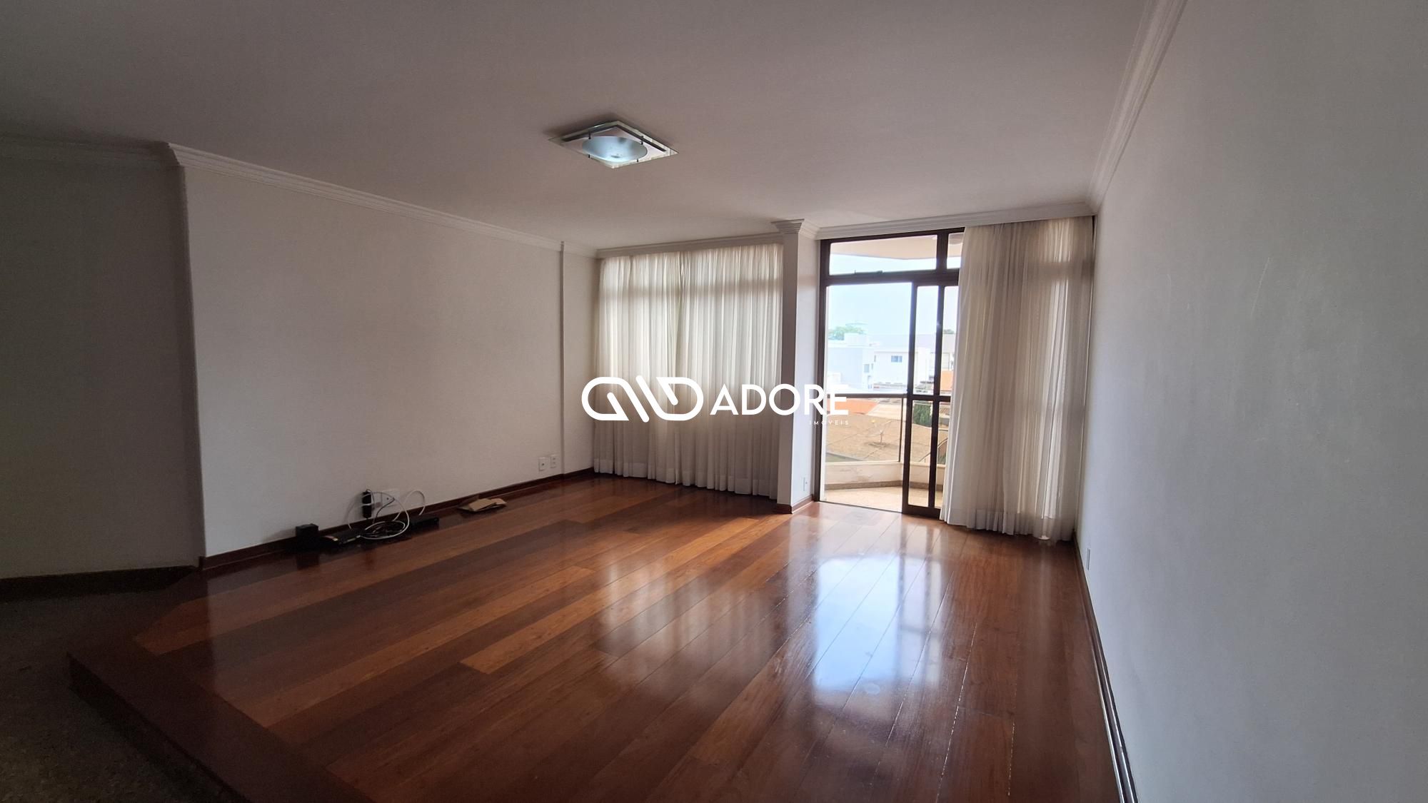 Apartamento à venda com 4 quartos, 142m² - Foto 3