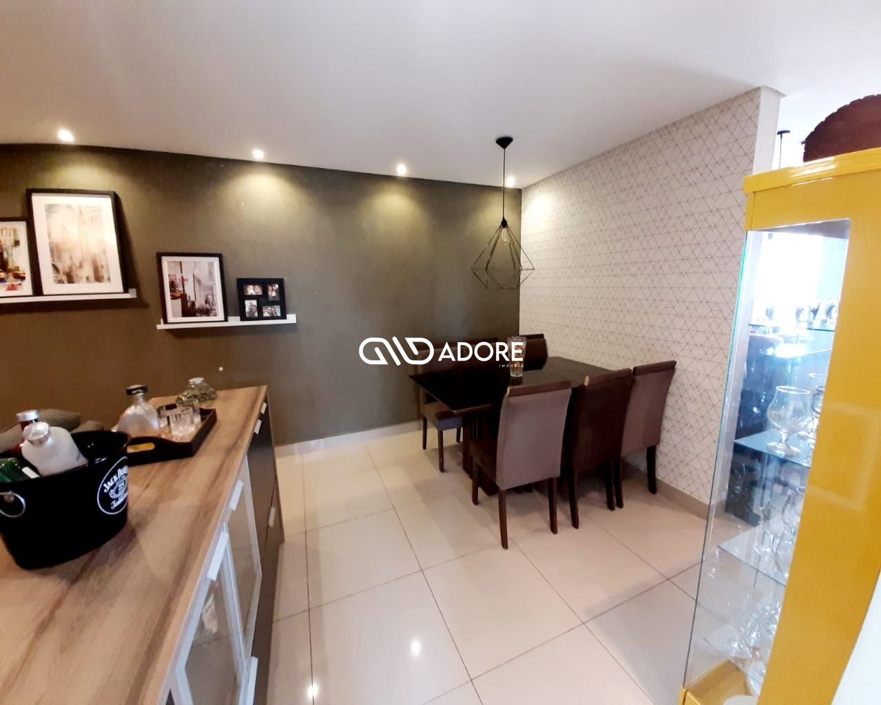 Apartamento à venda com 2 quartos, 74m² - Foto 1