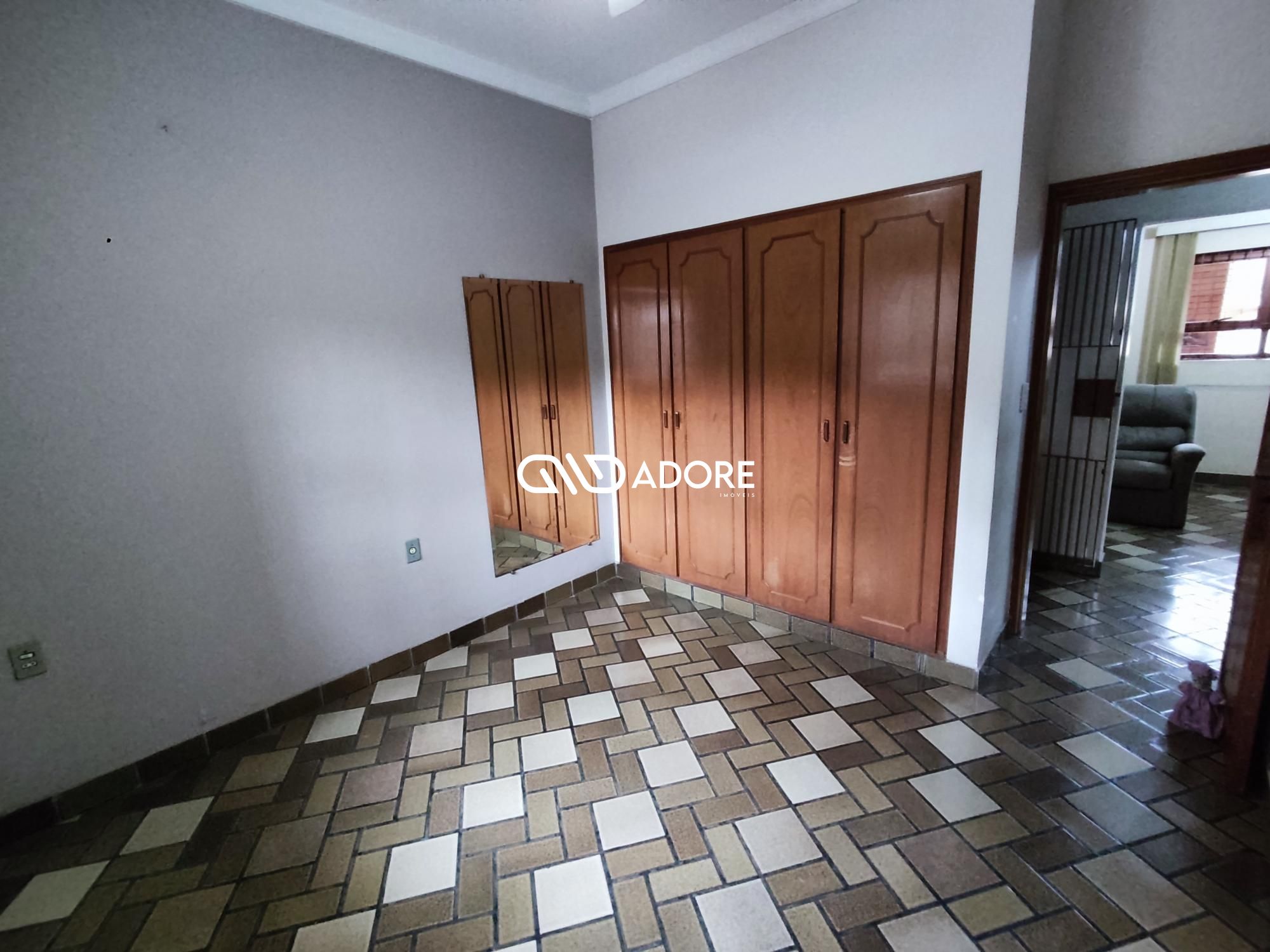 Casa para alugar com 5 quartos, 780m² - Foto 12