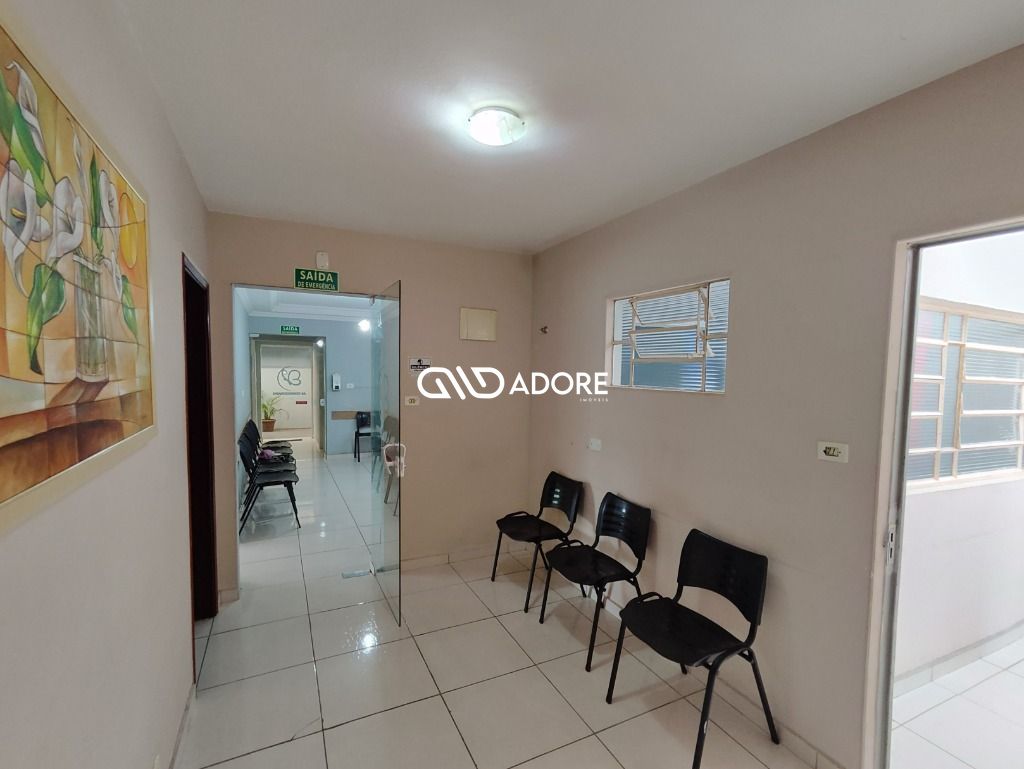 Casa à venda com 1 quarto, 325m² - Foto 17