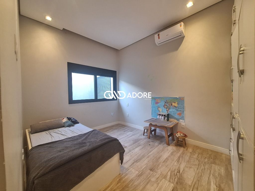 Casa de Condomínio à venda com 3 quartos, 212m² - Foto 26