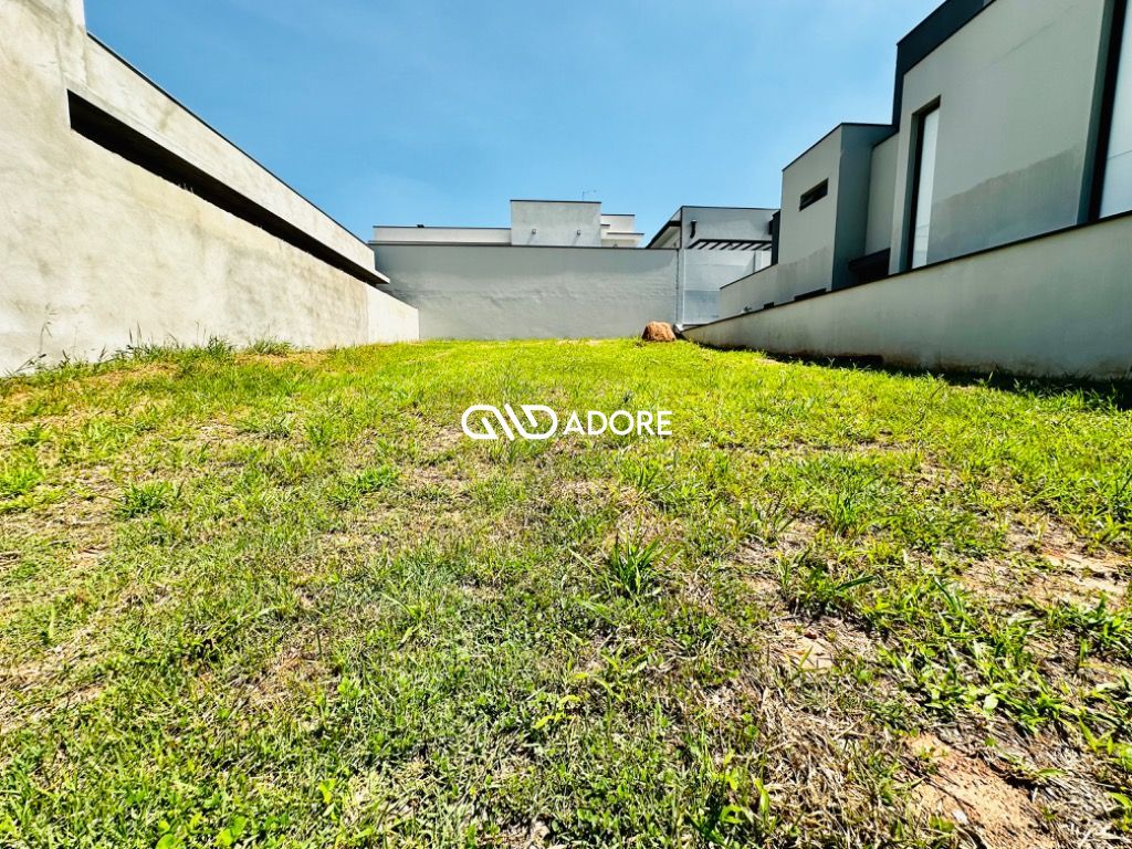 Terreno à venda, 300m² - Foto 1