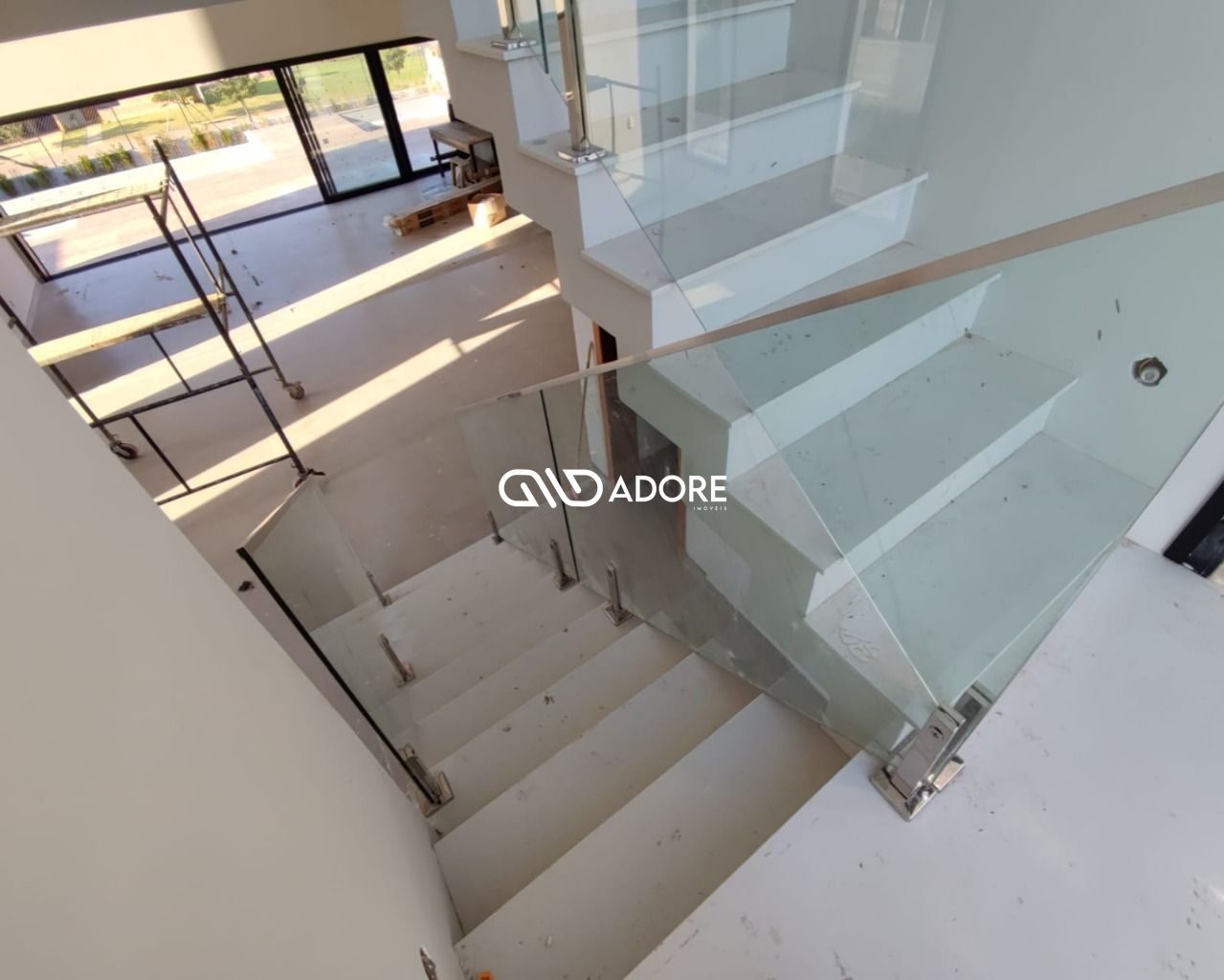 Casa de Condomínio à venda com 4 quartos, 353m² - Foto 4