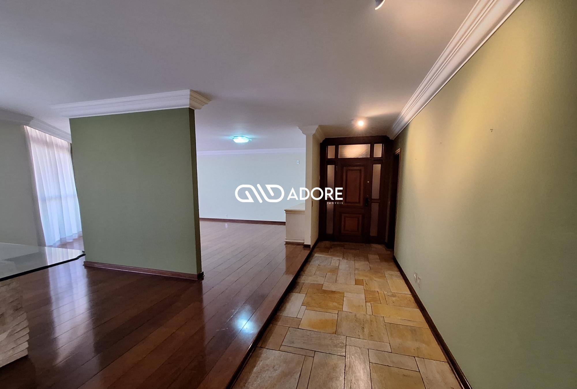 Apartamento para alugar com 4 quartos, 250m² - Foto 1