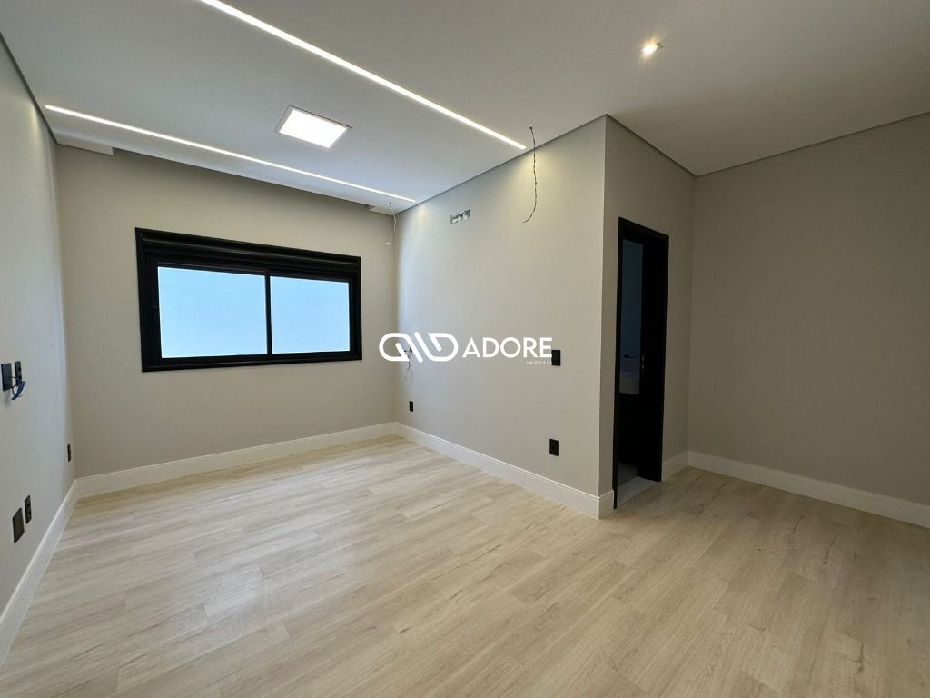 Casa de Condomínio à venda com 4 quartos, 360m² - Foto 27