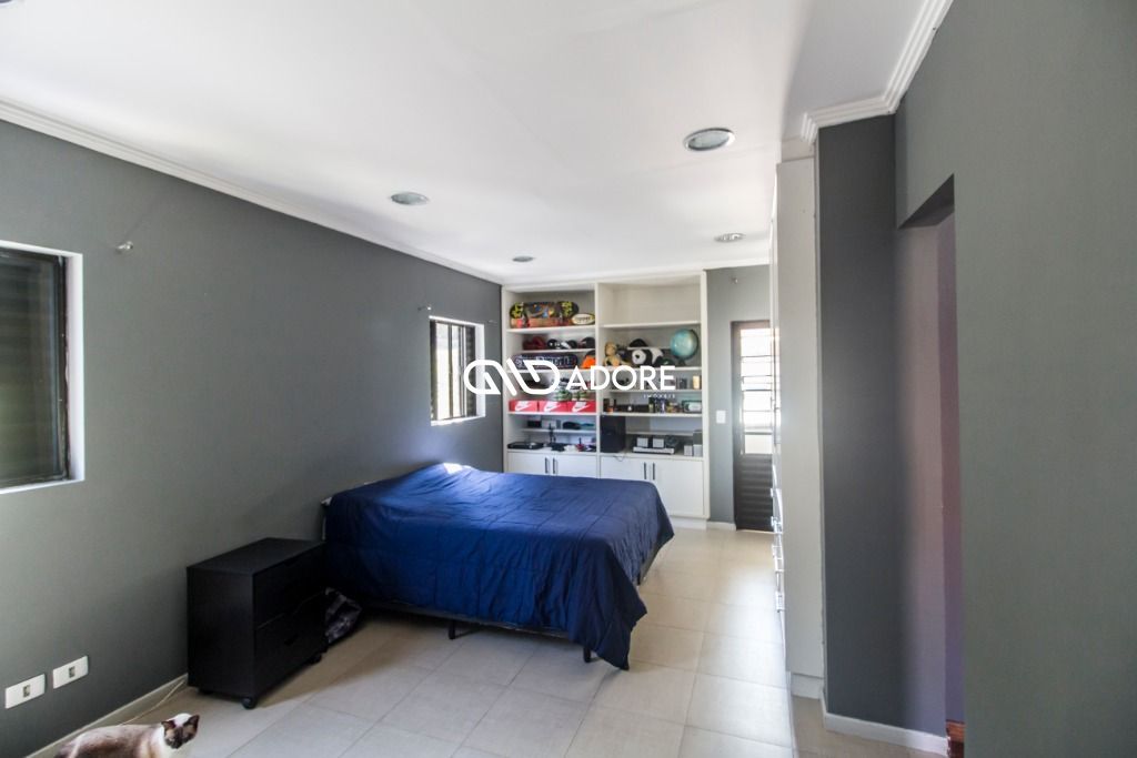 Casa de Condomínio à venda com 4 quartos, 318m² - Foto 4