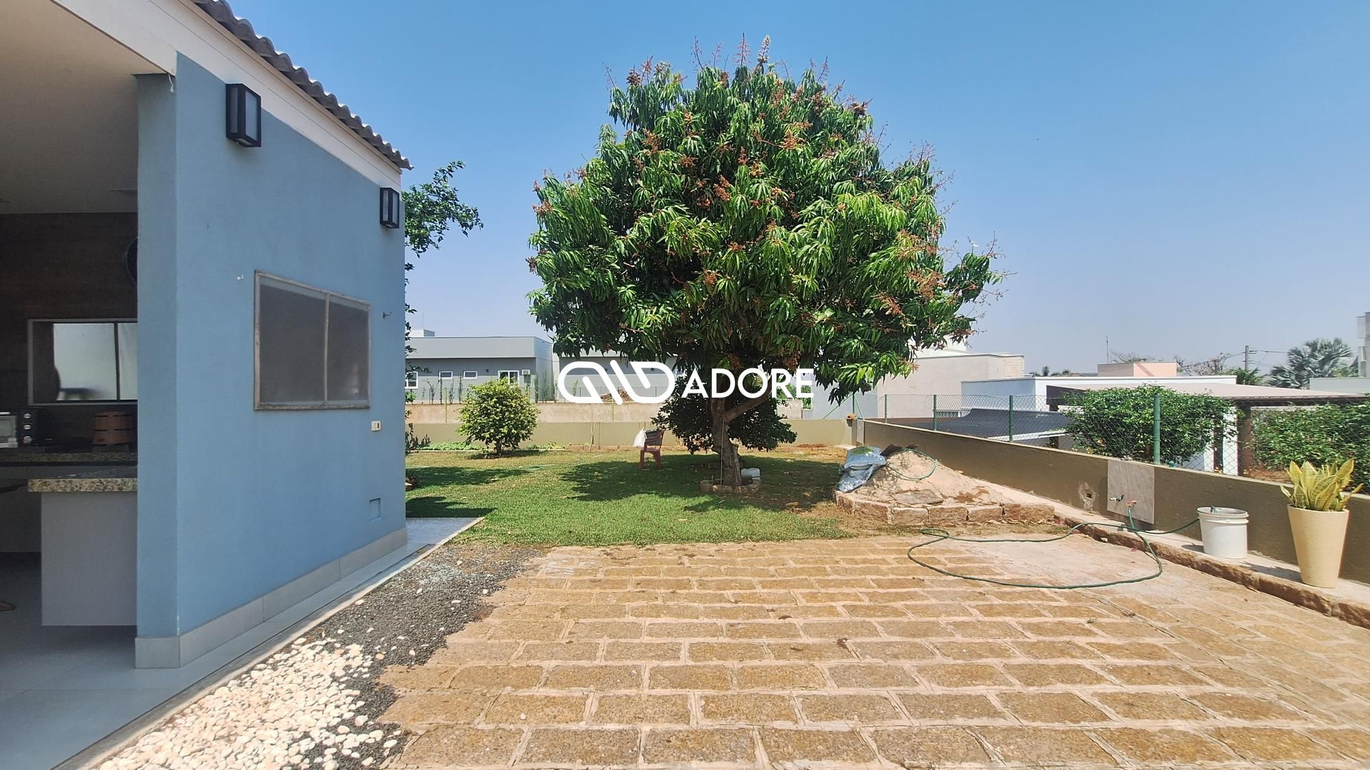 Casa de Condomínio à venda com 3 quartos, 360m² - Foto 33