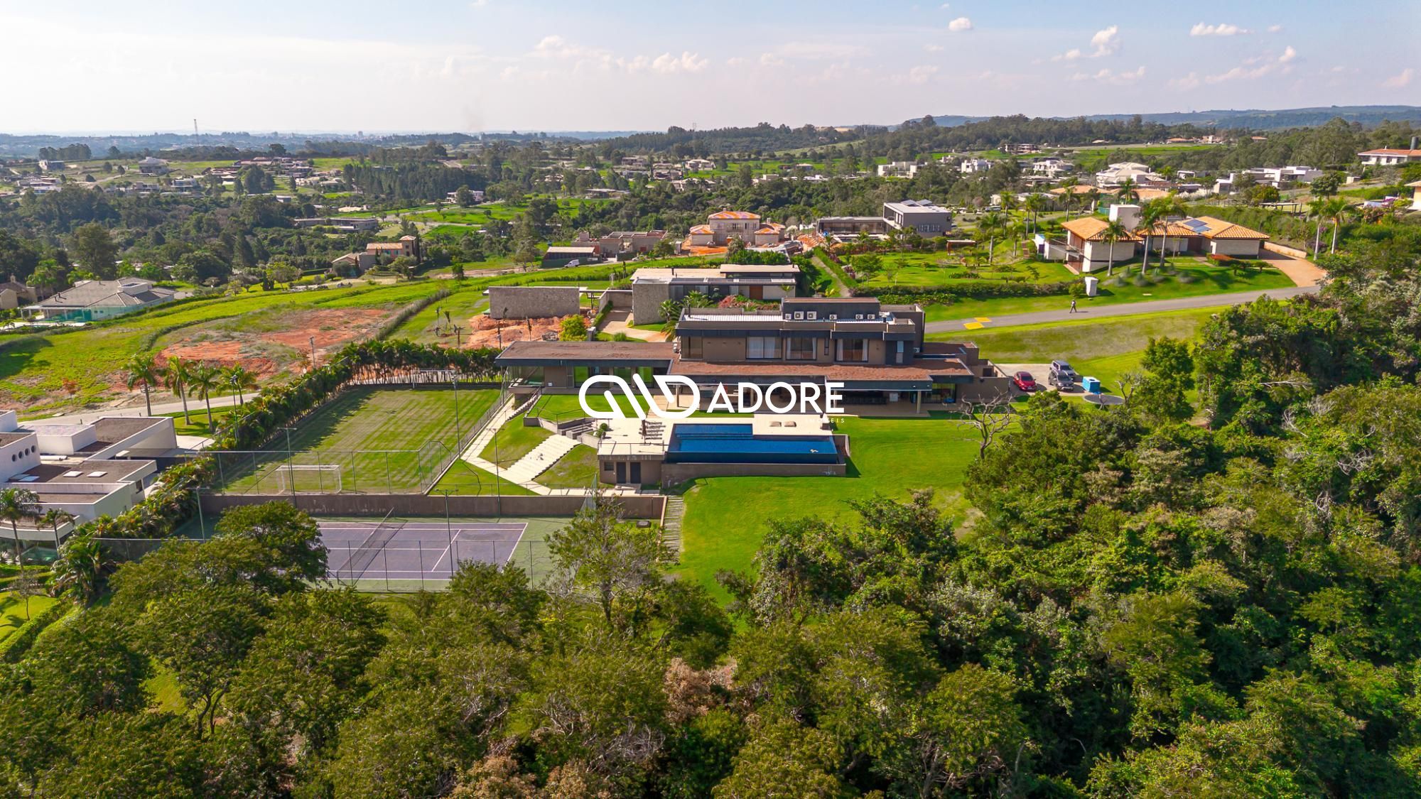 Casa de Condomínio para alugar com 7 quartos, 1100m² - Foto 2