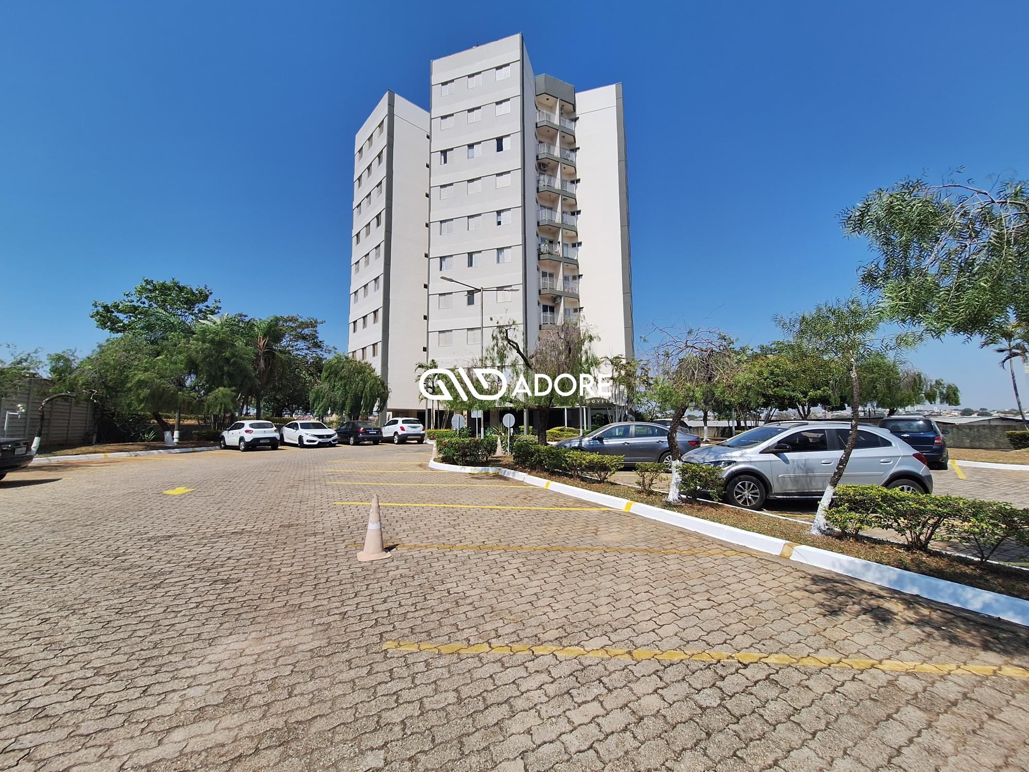 Apartamento à venda e aluguel com 3 quartos, 93m² - Foto 1