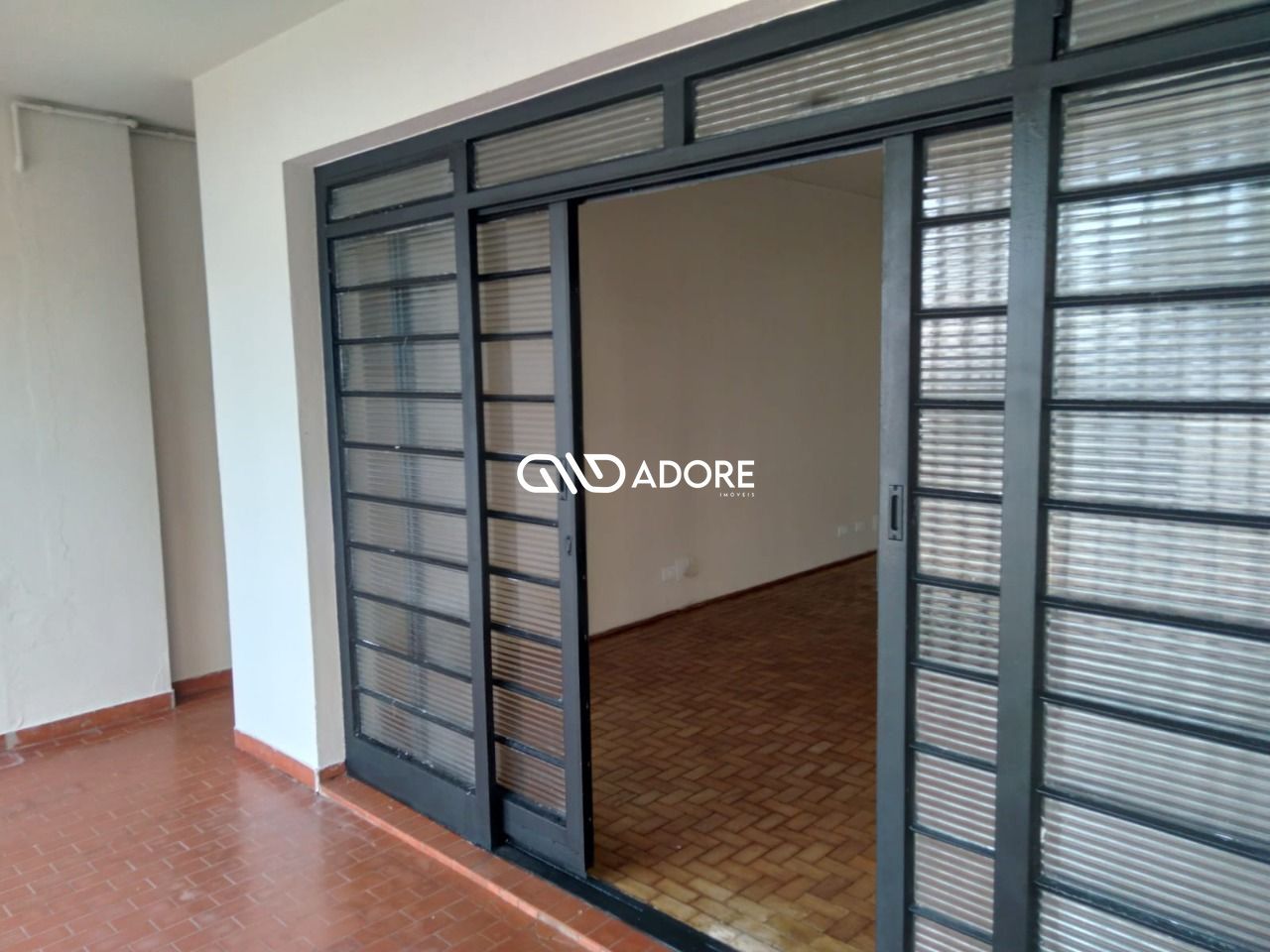 Casa à venda com 3 quartos, 170m² - Foto 8