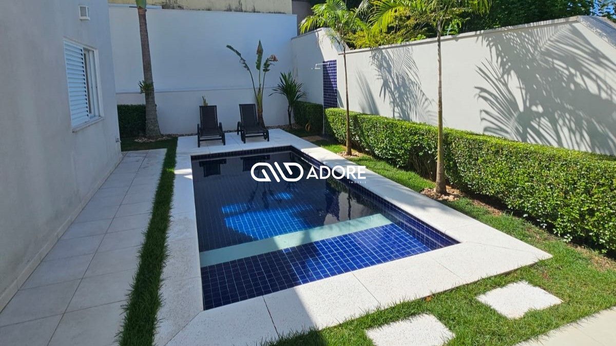 Casa de Condomínio à venda com 4 quartos, 415m² - Foto 1