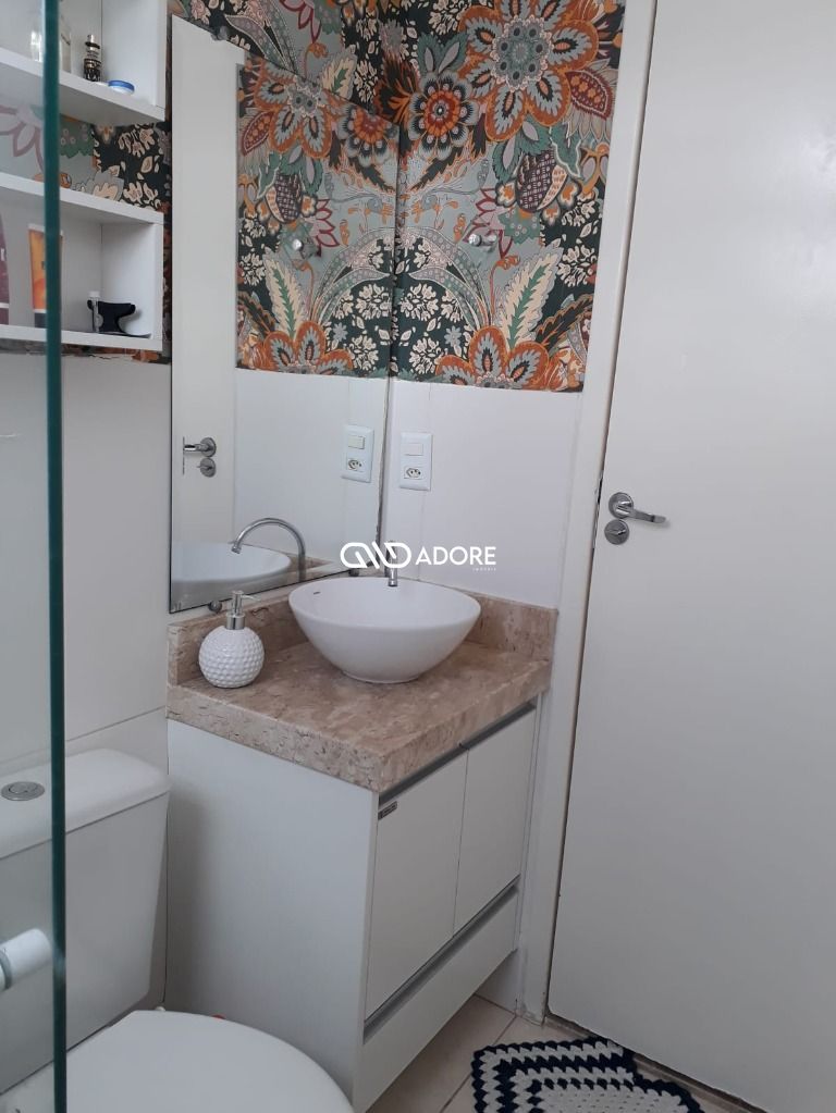 Apartamento à venda com 2 quartos, 42m² - Foto 3