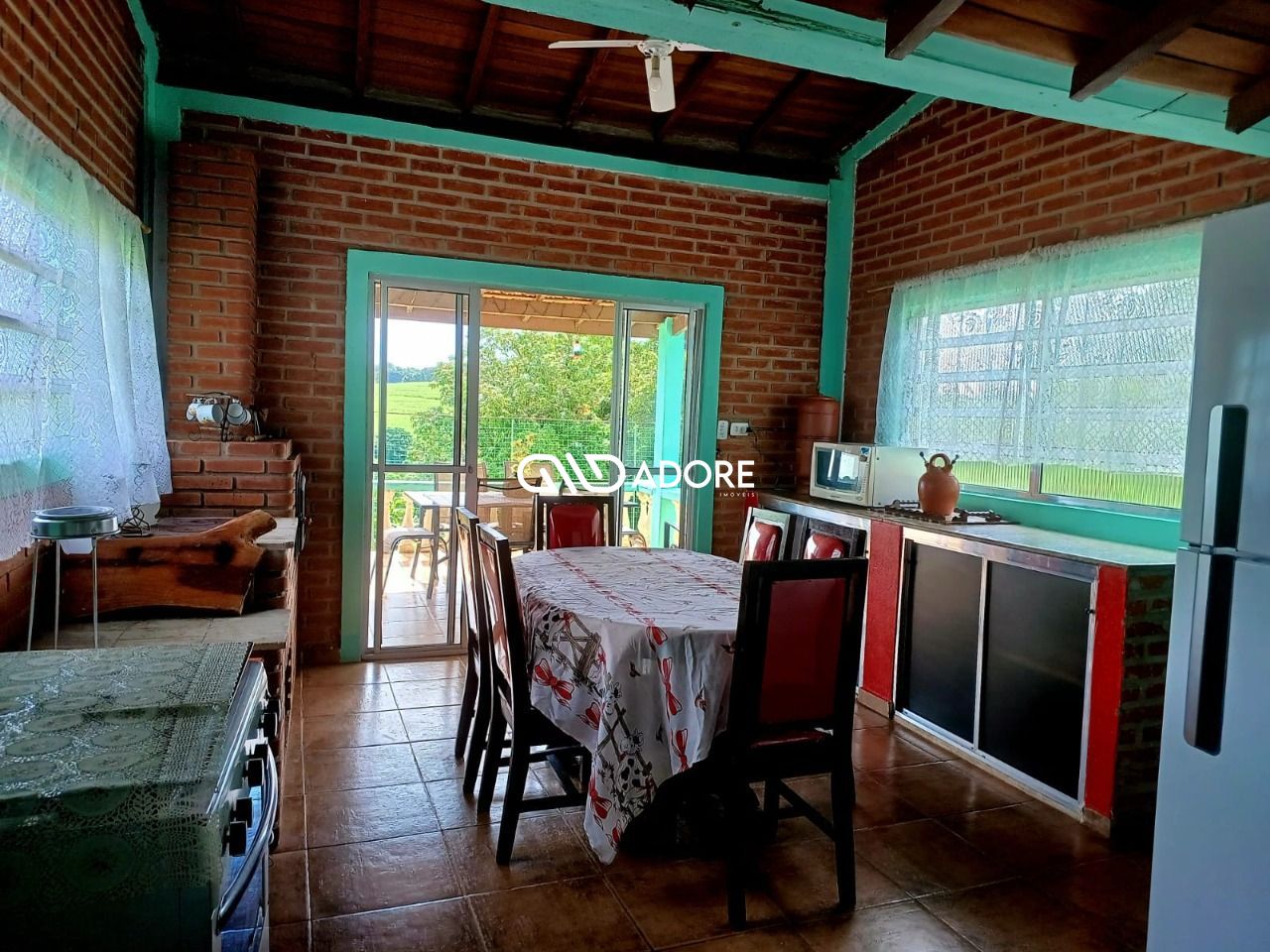 Casa de Condomínio à venda com 4 quartos, 300m² - Foto 4