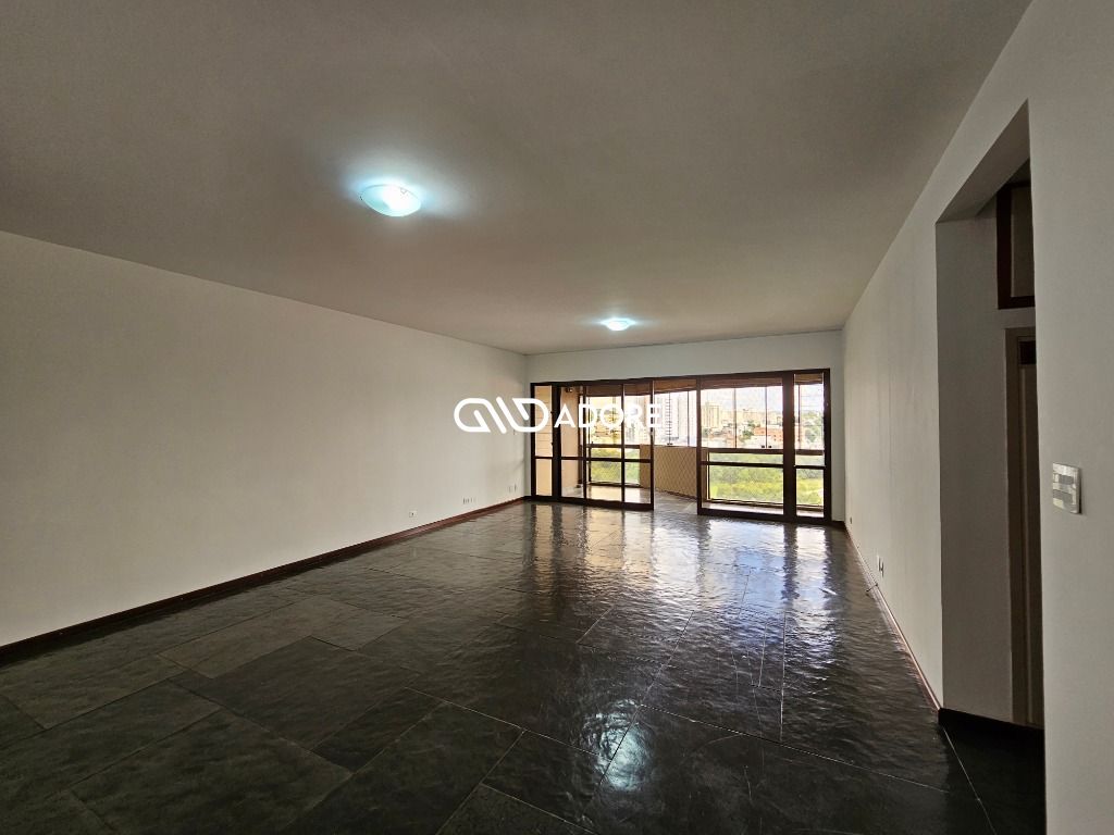 Apartamento para alugar com 3 quartos, 130m² - Foto 3