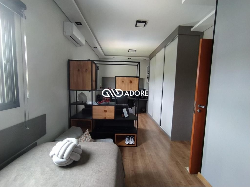 Casa de Condomínio à venda com 4 quartos, 248m² - Foto 18