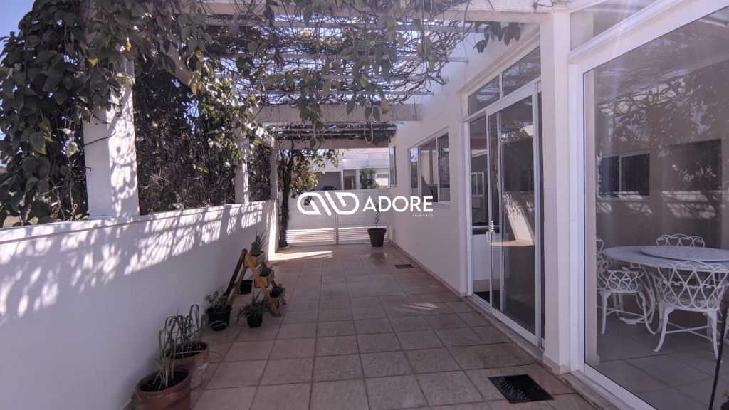 Casa de Condomínio à venda com 3 quartos, 360m² - Foto 11