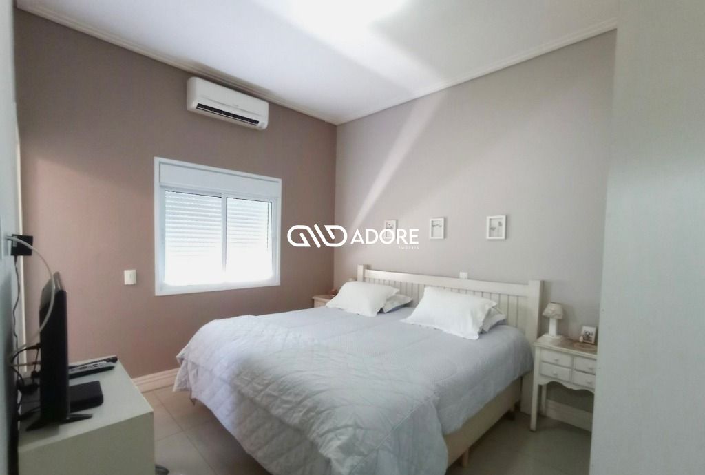 Casa de Condomínio à venda com 4 quartos, 350m² - Foto 24