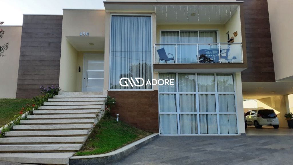 Casa de Condomínio à venda com 4 quartos, 375m² - Foto 1