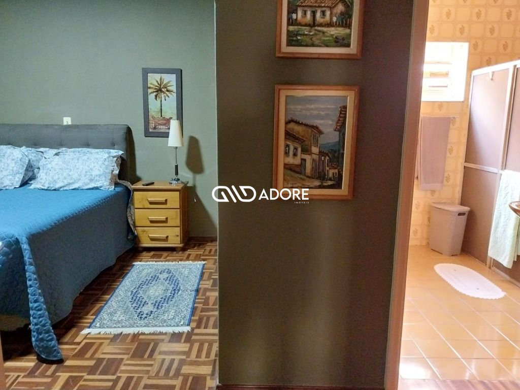 Casa à venda com 3 quartos, 360m² - Foto 8