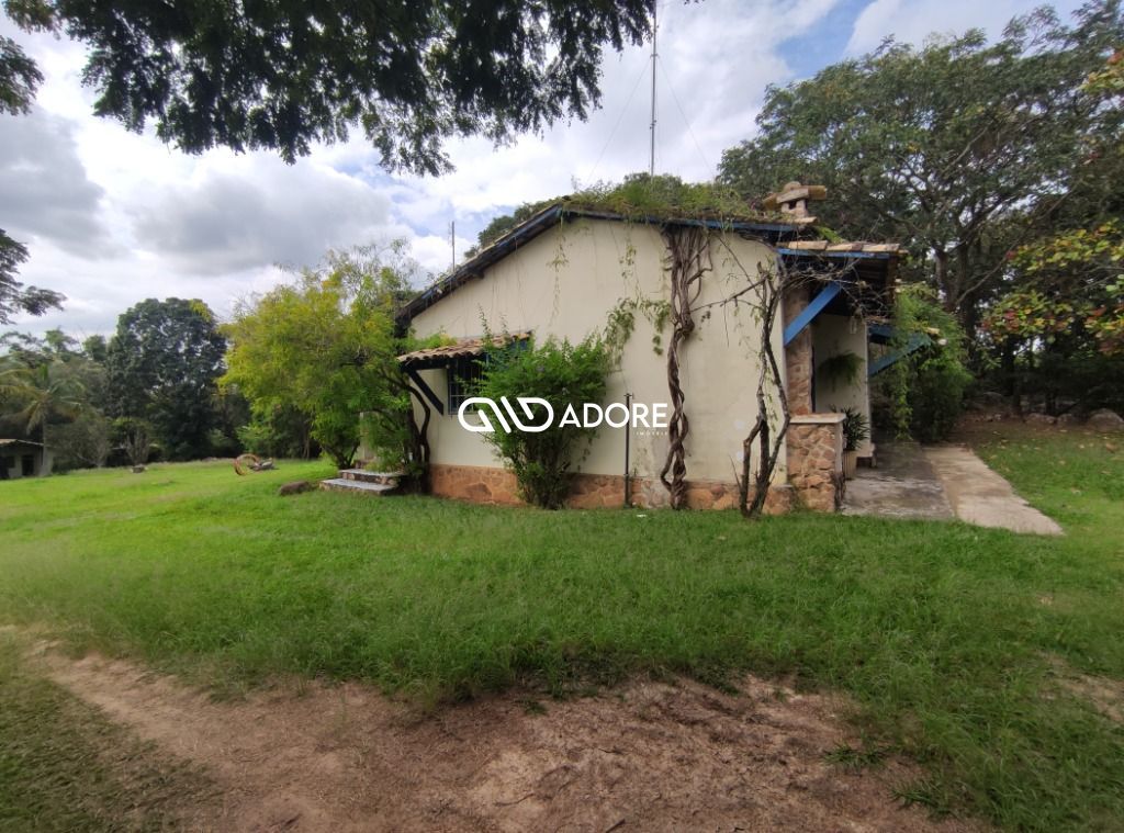 Fazenda à venda com 6 quartos, 240m² - Foto 2