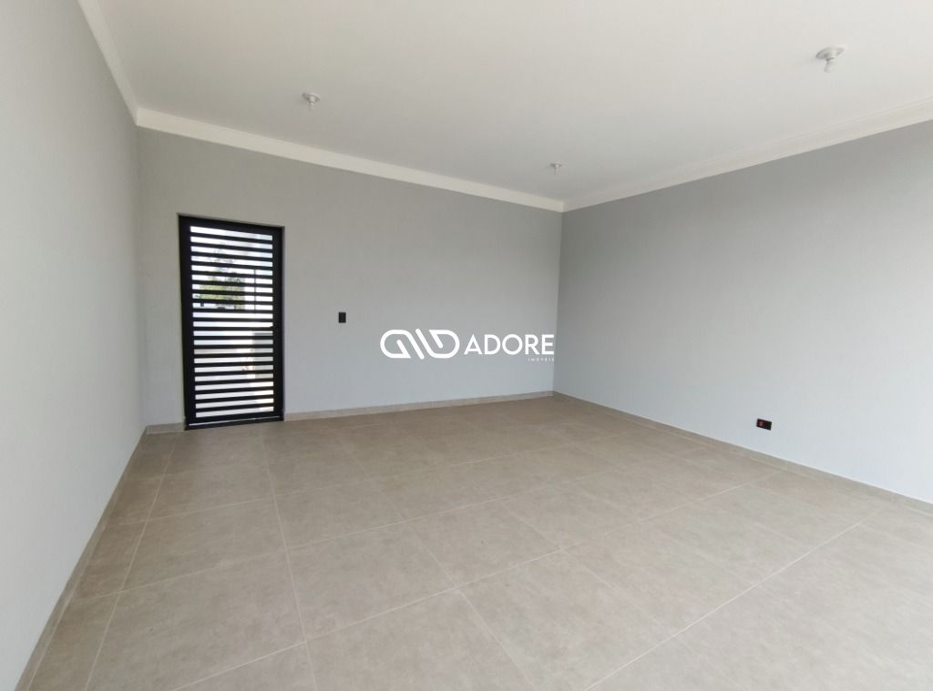 Casa de Condomínio à venda com 3 quartos, 230m² - Foto 3