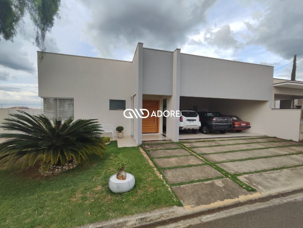 Casa de Condomínio à venda com 4 quartos, 336m² - Foto 1