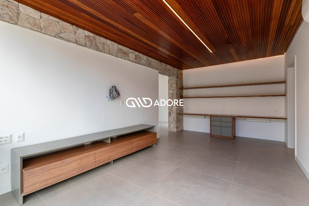 Casa de Condomínio à venda com 5 quartos, 536m² - Foto 7