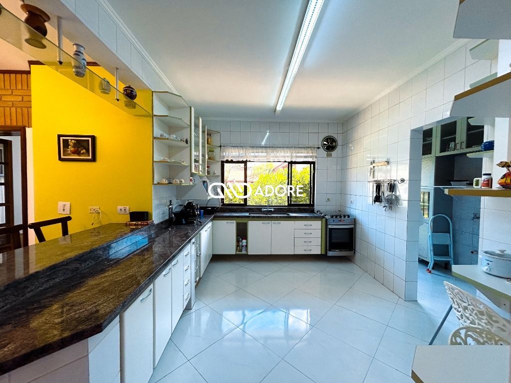 Casa de Condomínio à venda com 4 quartos, 400m² - Foto 11