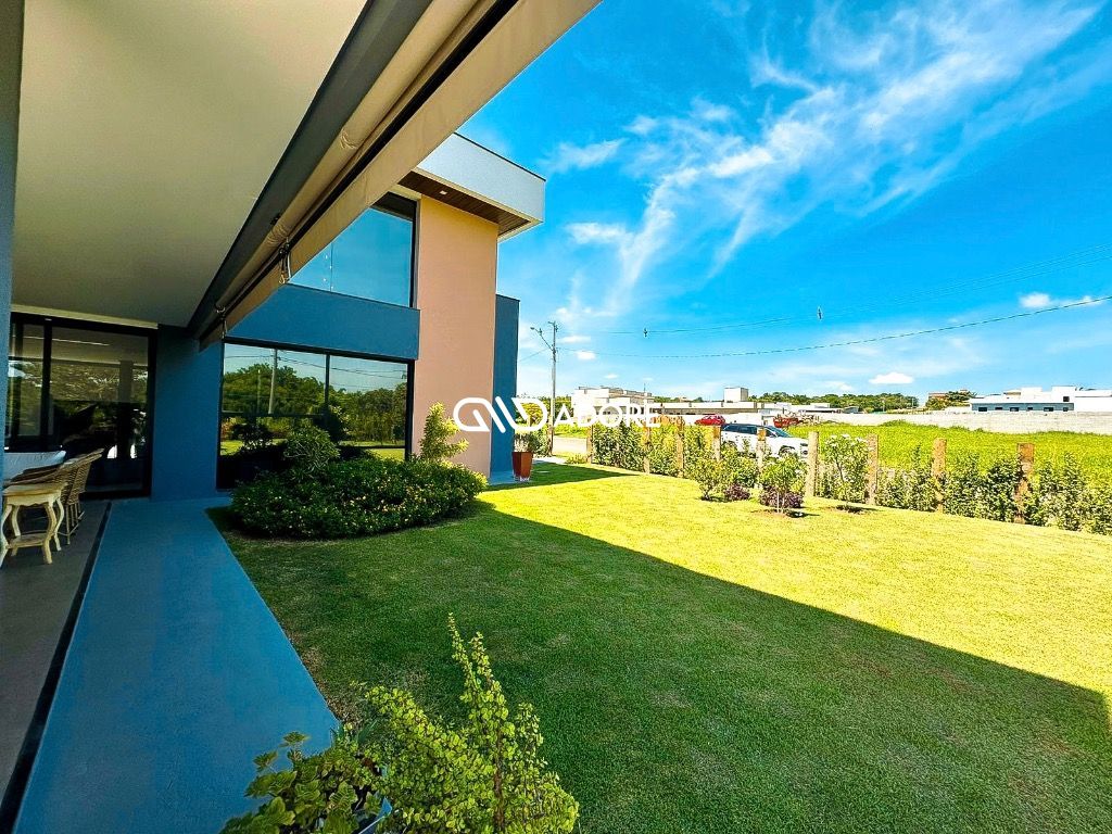 Casa de Condomínio à venda com 4 quartos, 320m² - Foto 28