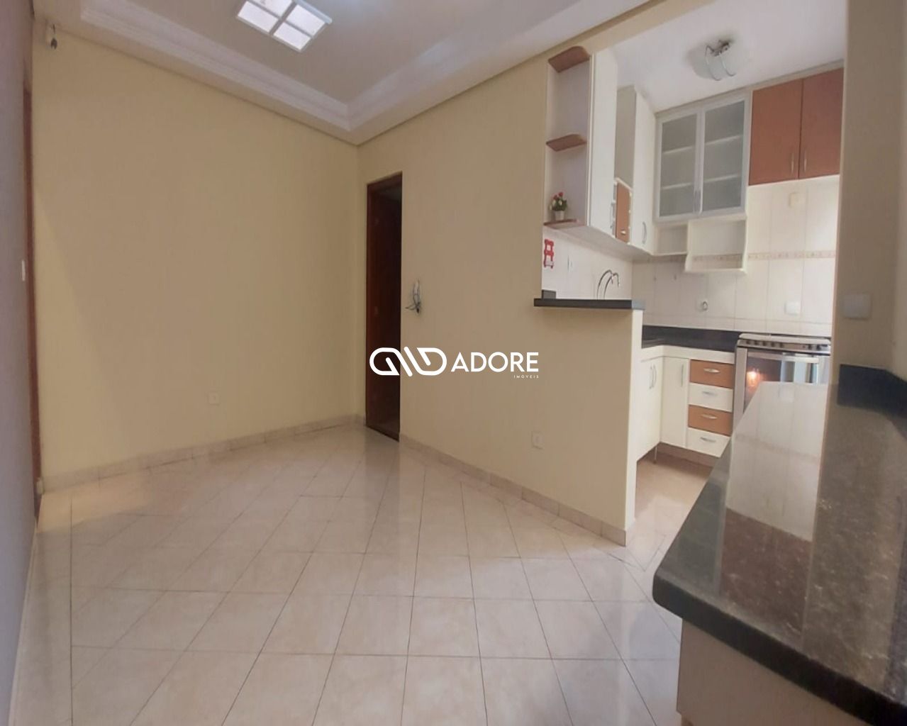 Casa à venda com 3 quartos, 250m² - Foto 3