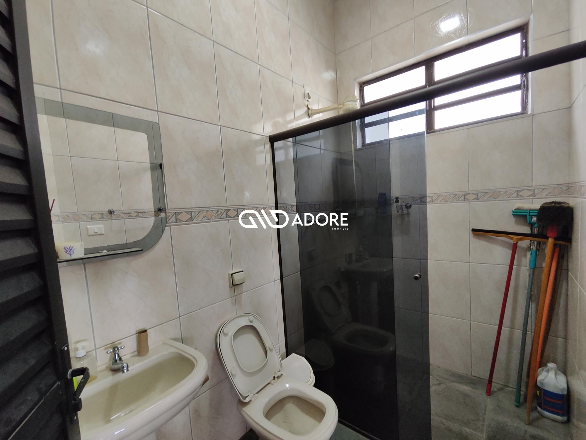 Casa de Condomínio à venda e aluguel com 3 quartos, 450m² - Foto 30