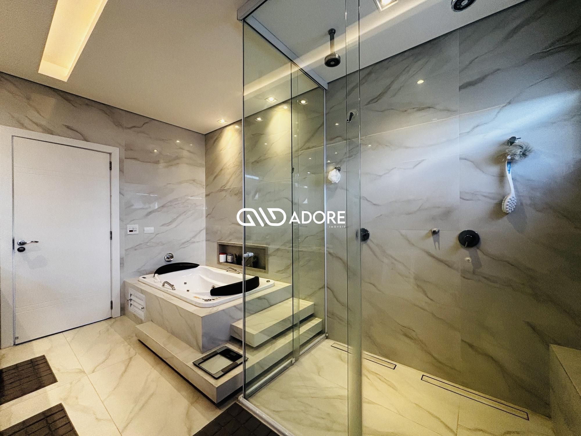 Casa de Condomínio à venda e aluguel com 4 quartos, 670m² - Foto 7